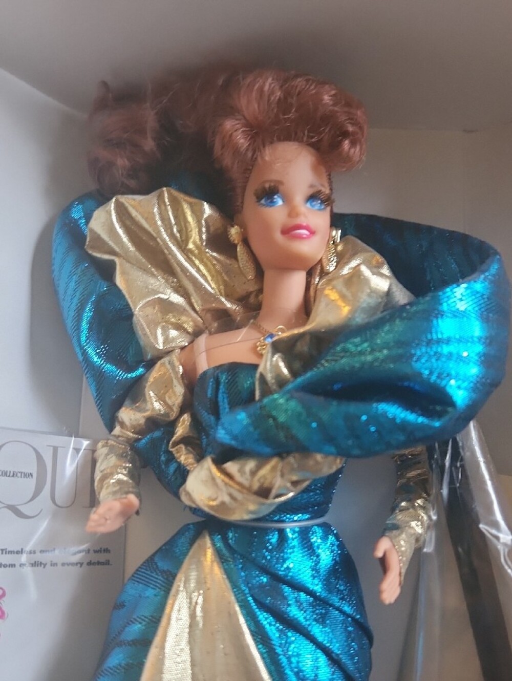 Classique Benefit Of the Ball Barbie - Picture 3 of 4